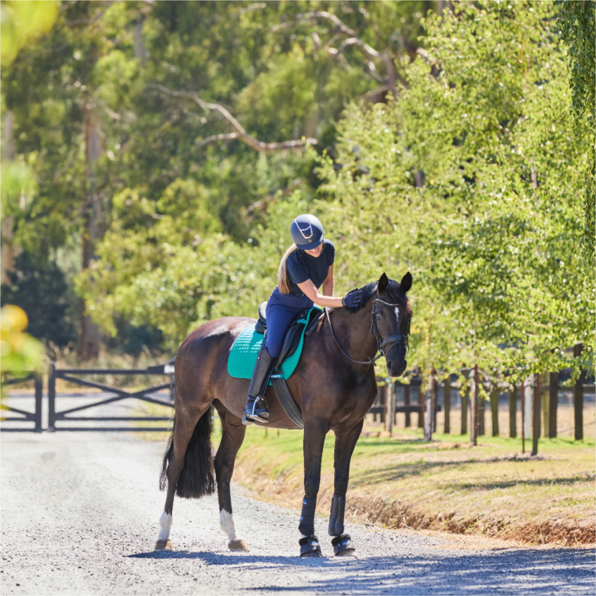 2025 Weatherbeeta Prime Air-Tec All Purpose Saddle Pad 1028249 - Dark Turquoise